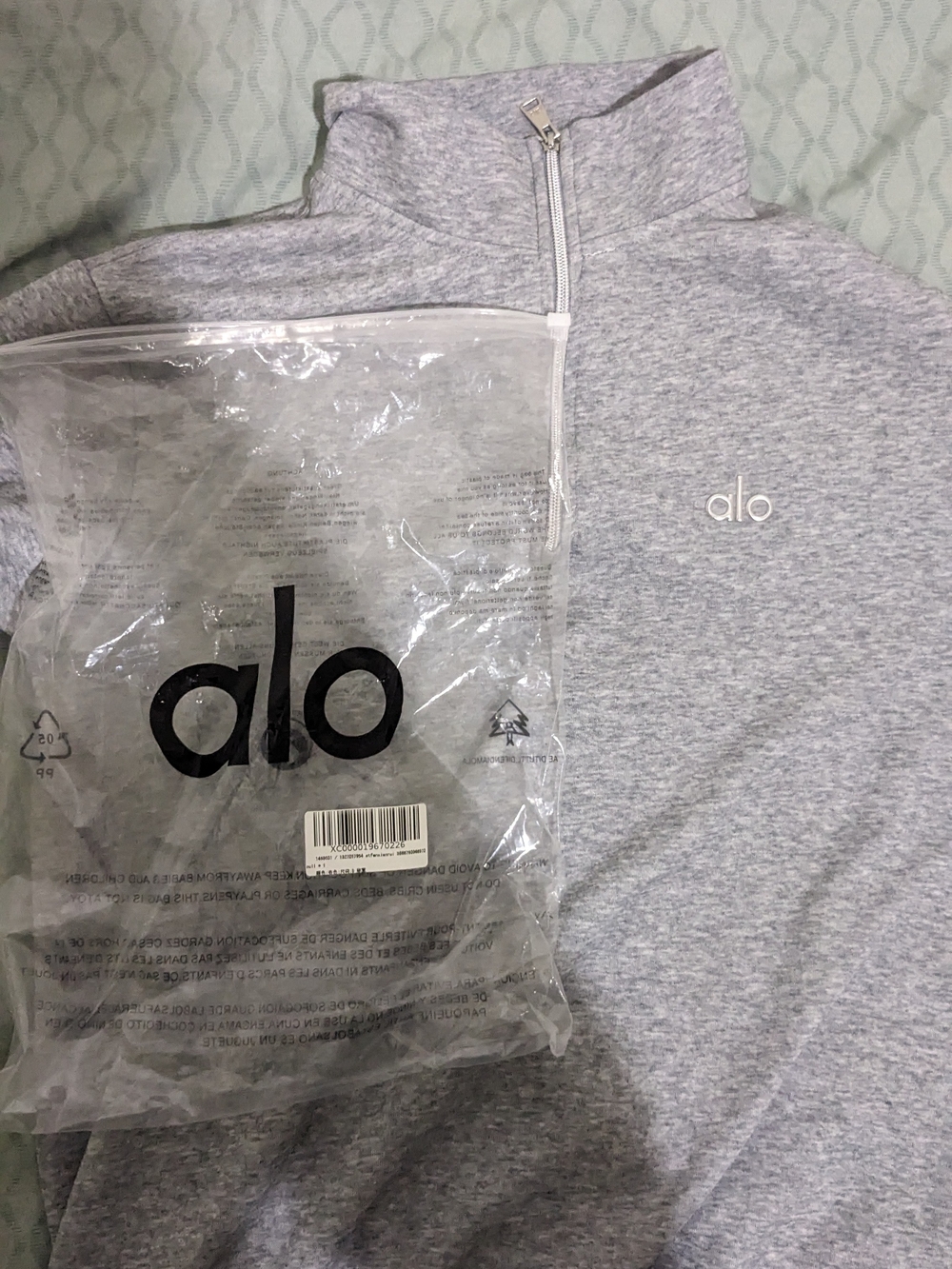 ALO Yoga Men's Heather Gray Half-Zip Sweater